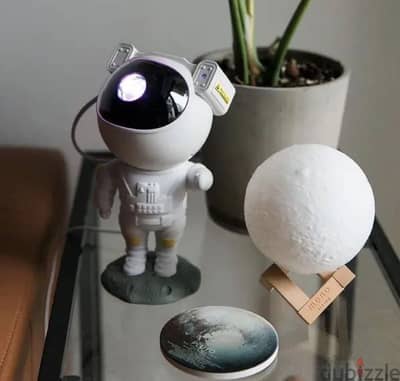 مصباح رائد فضاء usb