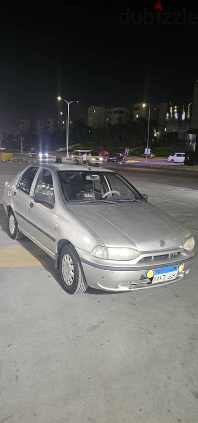 فيات سيينا 2001