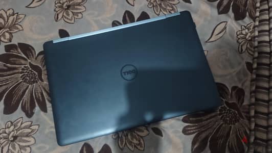 dell latitude 5570 كارتين شاشة i7 جيل 6