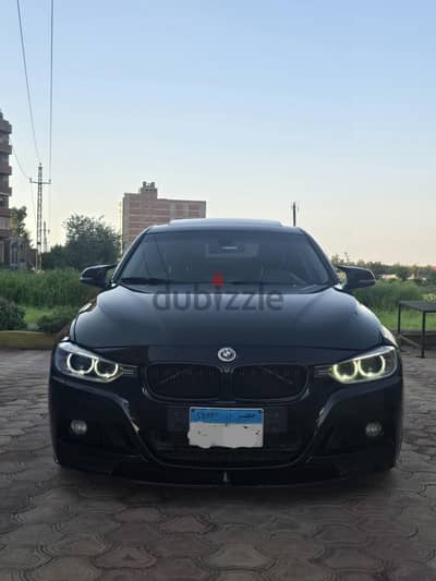 بي ام دبليو 320i 2015