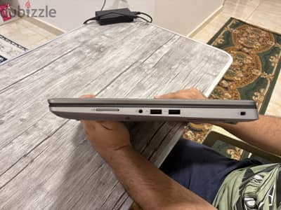 Laptop dell7550
