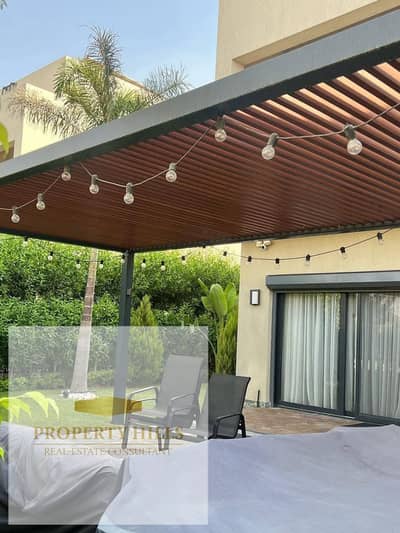 عارضه تاون هاوس بجاردن بمساحه 235 متر + 55 جاردن بأفضل مكان من سوديك