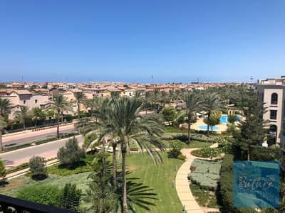 Studio for Sale in Marassi Catania – Second Floor 85 sqm | 1 Bedroom | 2 Bathrooms Direct swimming pool view, fully finished, with the potential to be converted into a 2-bedroom unit.  Prime location and priced below market value for a quick sale.