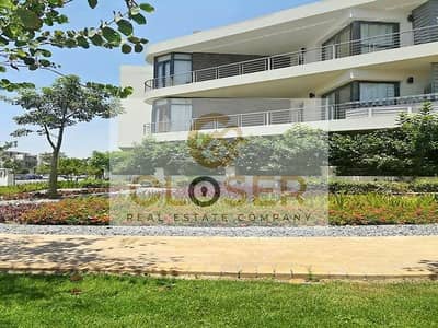 شقه للبيع 3غرف دور متكرر بمقدم 630k قسط ع 12سنه بكمبوند تاج سيتيTaj City بجوار فندق كمبنسكي