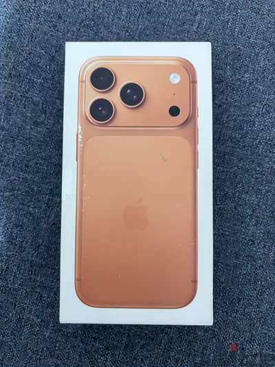 Apple - iPhone 17 Pro متبرشم وخالص الضريبة