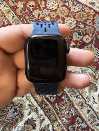Apple watch series 8