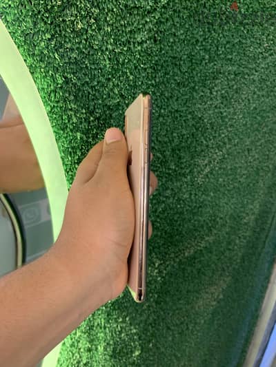 Apple - iPhone XS Max