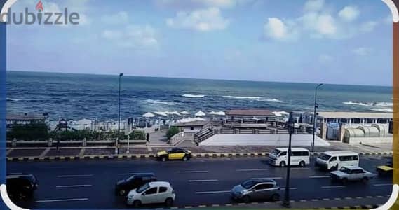 شقة للبيع في الاسكندرية 150م كليوباترا  بجوار البحر تشطيب سوبر لوكس