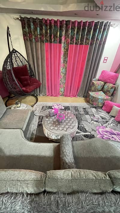 ركنة استعمال خفيف بحالتها جديدة