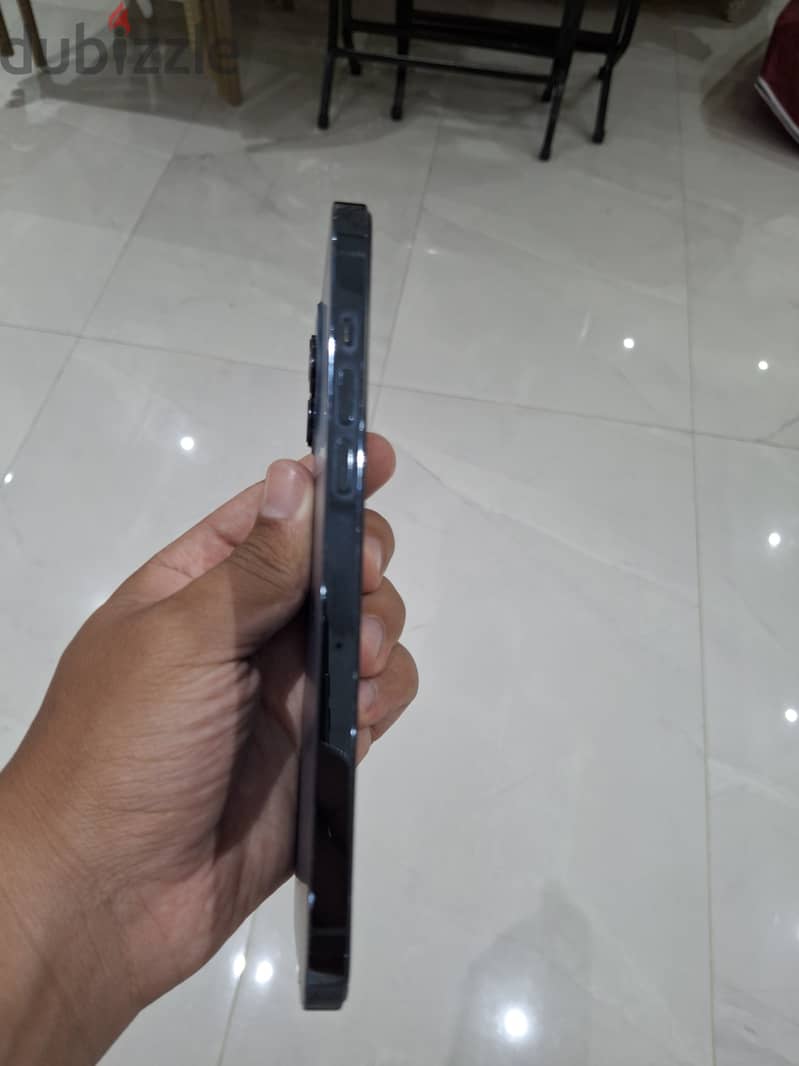 IPhone 12 pro Max 3