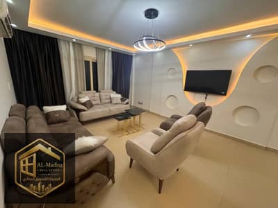 شقة 3 غرف تاني سكن تشطيب و فرش فندقي للايجار بالرحاب
