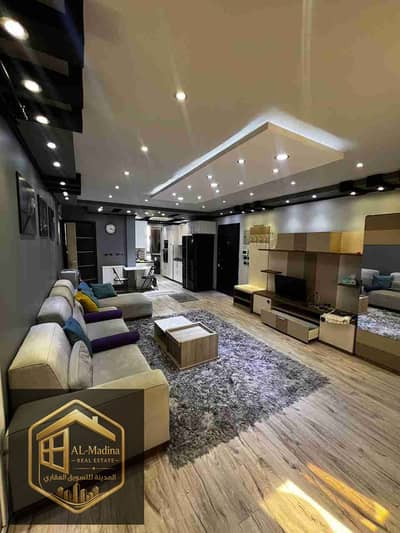 شقة تشطيبات خاصه و فرش فندقي للايجار بالرحاب