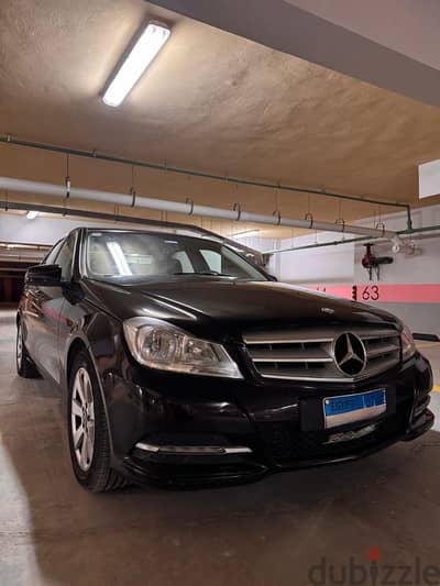مرسيدس بنز C180 موديل 2013 W204