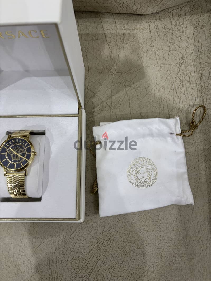 Versace v-essential gold watch Swiss made 4