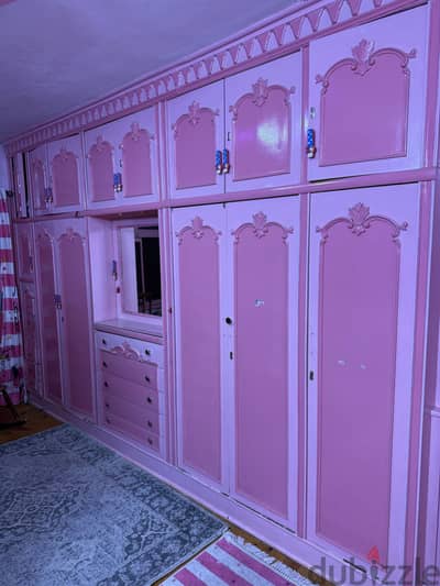 دولاب كامل