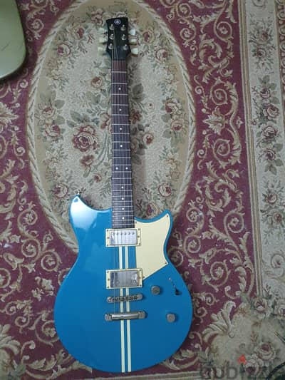 ​طقم إلكتريك جيتار كامل Yamaha Revstar + Line 6 Amp