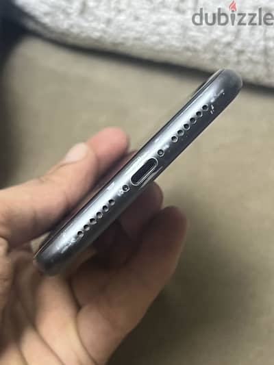 Apple - iPhone 11