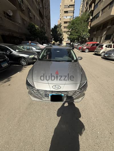 Hyundai Elantra 2022