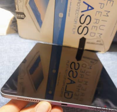 حالة الزيرو  وارد أمريكا مع الشاحن والكابل الأصليين iPad Air 4  2020