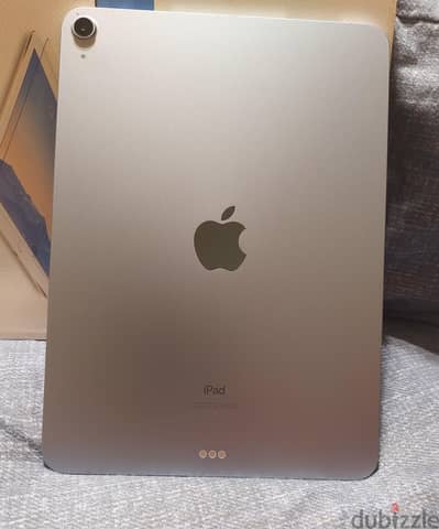 حالة الزيرو  وارد أمريكا مع الشاحن والكابل الأصليين iPad Air 4  2020