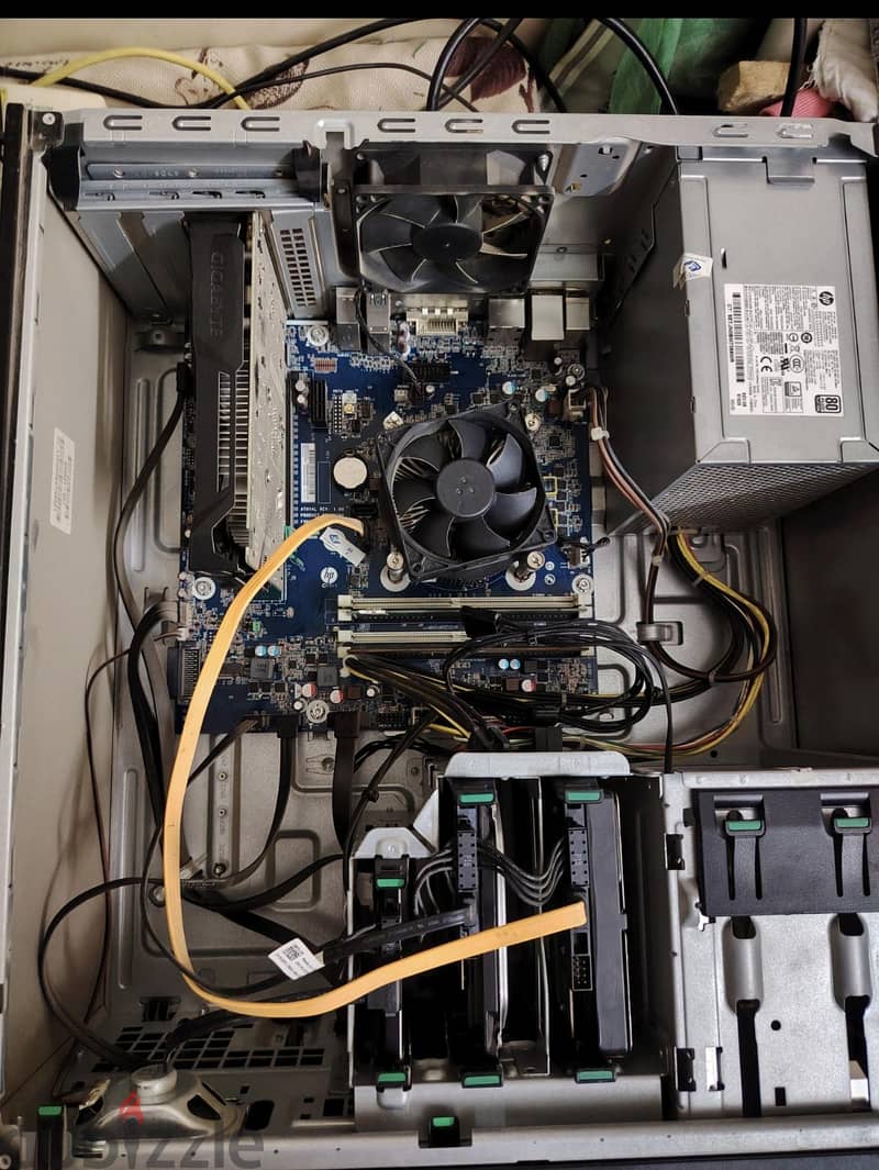 Hp Z240 Tower Workstation 3