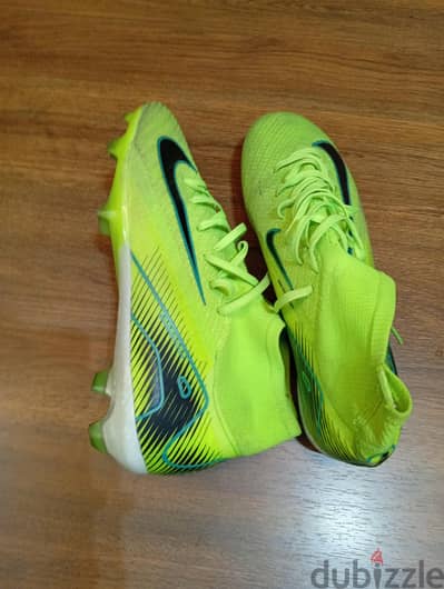 حذاء نايكي Airzoom مقاس 42 أصلي من متجر نايكي