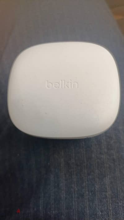 سماعه من شركه Belkin الأمريكية