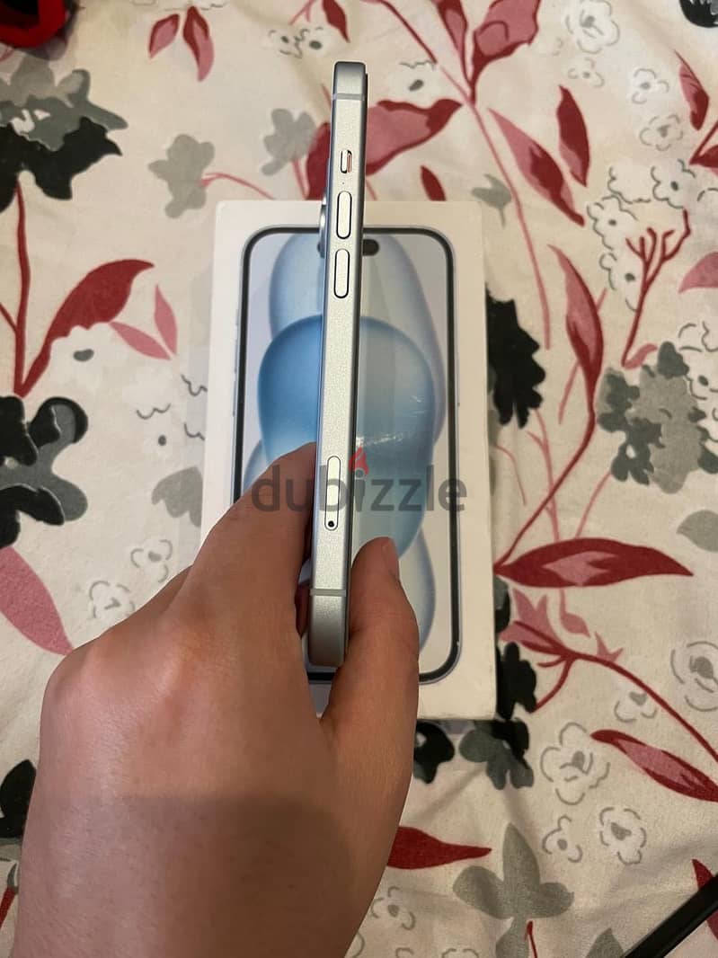 Apple - iPhone 15 5