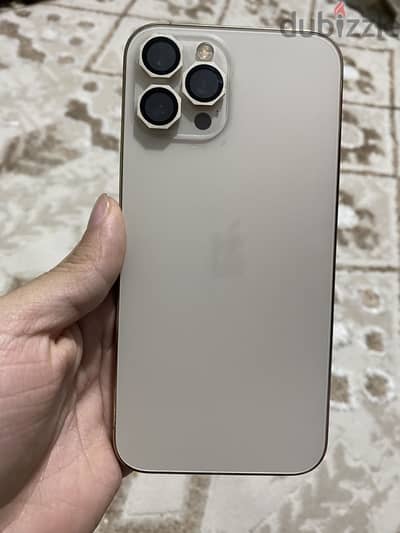 ايفون 12 pro max