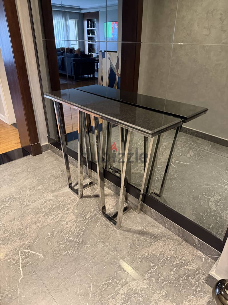 Marble consoy 1