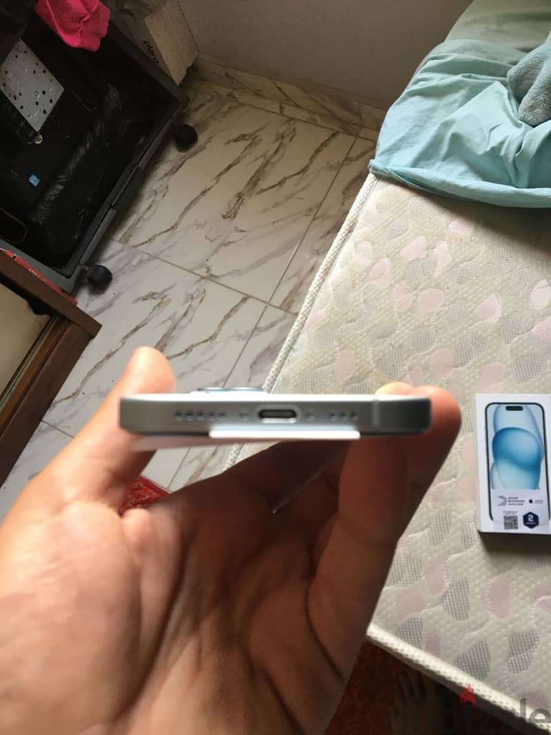 Apple - iPhone 15 4