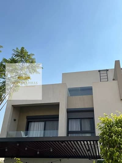 Ready to move Twin house villa, fully finished, for sale in Al Burouj Compound