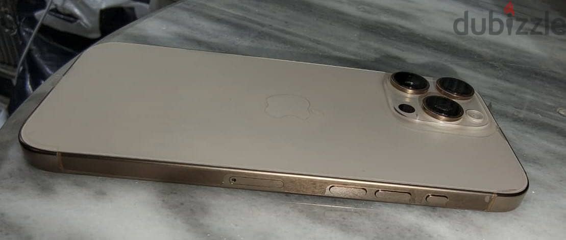 Apple - iPhone 16 Pro Max 5