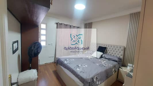 For rent furnished Zahra Al-Maadi Al-Miraj Al-Alawi near Carrefour and the ring road completely facade Floor 4