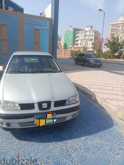 سيات إبيزا 2001