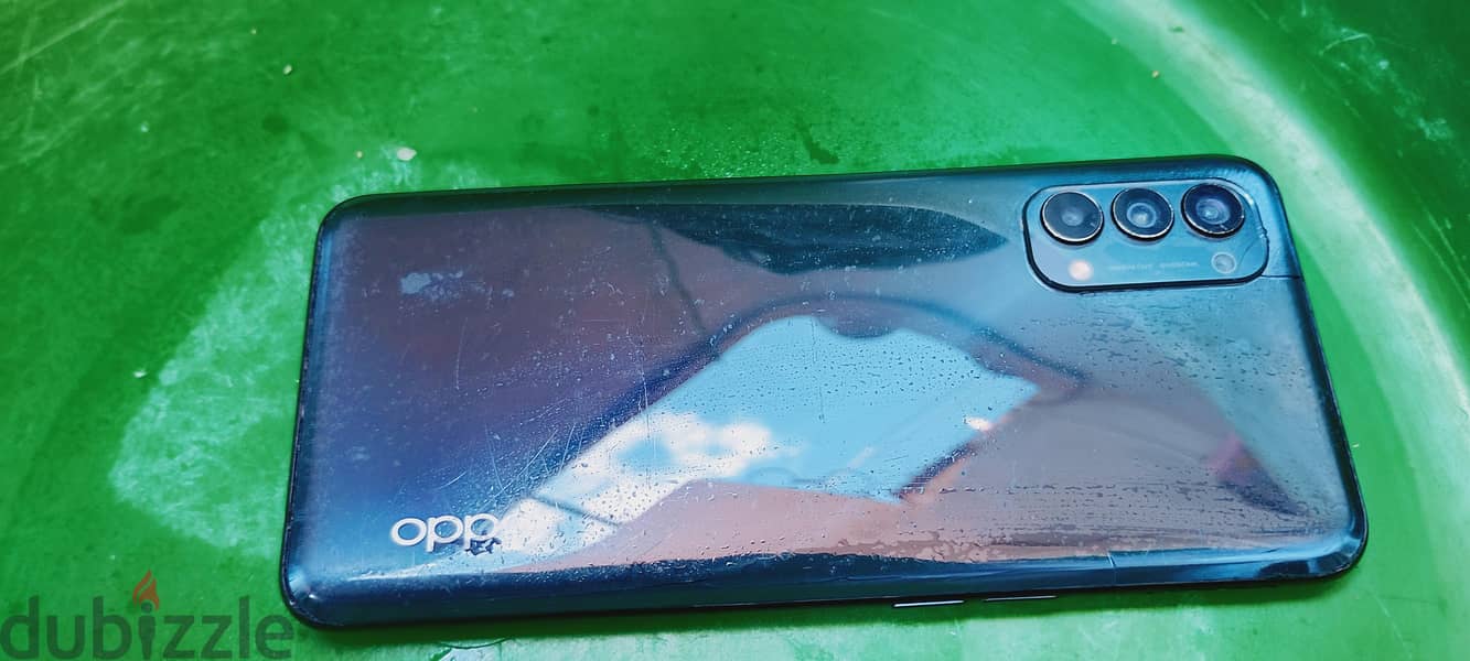 OPPO Reno4 2