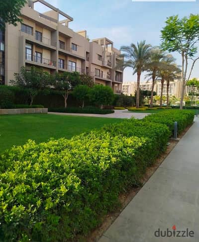 بنتهاوس 3 غرف  ببرايفت روف متشطب سوبر لوكس فوري جاهز للسكن للبيع في كمبوند فيفث سكوير المراسم