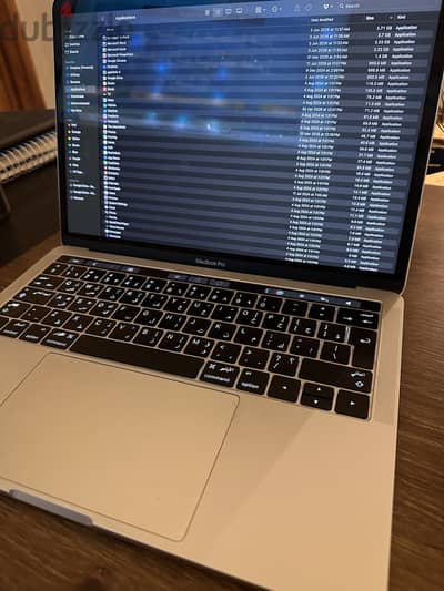 Macbook Pro 13 inch 2019 128GB