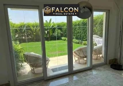 Apartment with a large garden, 50% discount, lowest price, near Madinaty, Mostakbal City, New Cairo, minutes from Fifth Settlement.