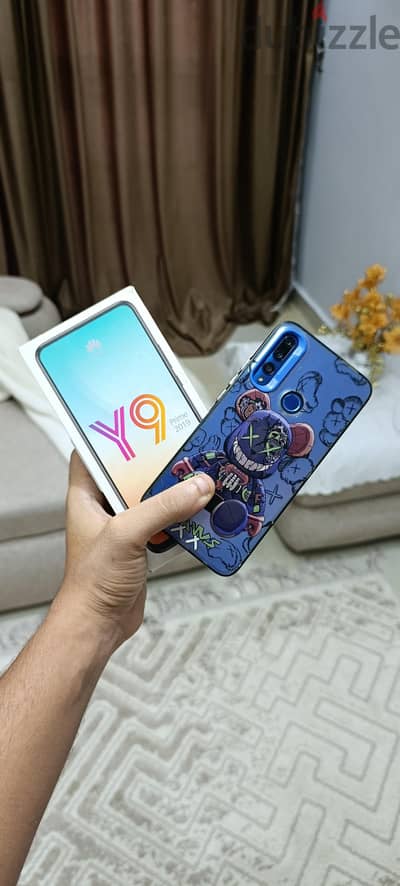 هواوي y9 برايم معه كل حاجته