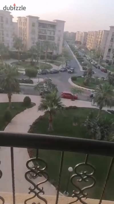Apartment for rent, Law 162 m next to the Eastern Market in Al Rehab City