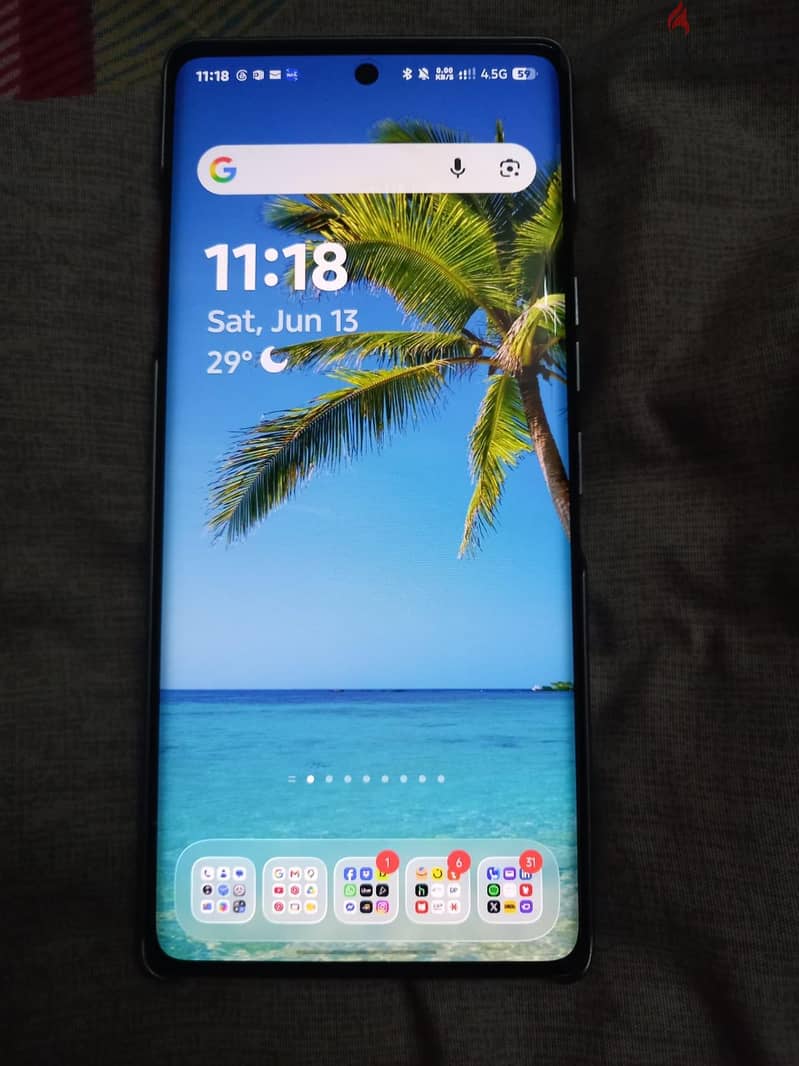 Tecno Camon 40 Pro 4