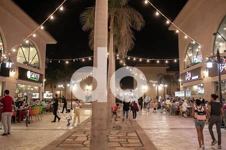 محل تجاري للبيع بمساحة 90 متر مربع في موقع متميز في الرحاب سيتى بالقاهرة الجديدة - التجمع الخامس