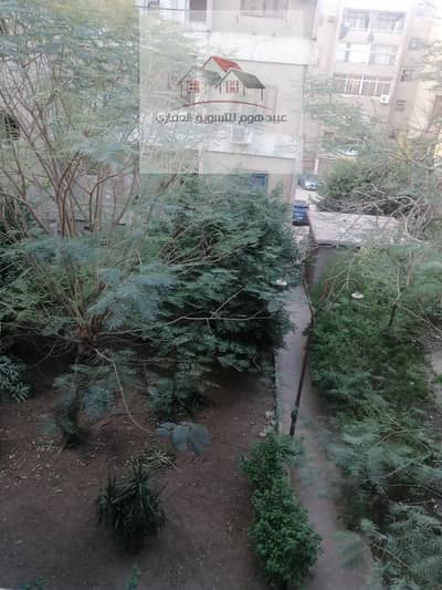 فرصه شقه للايجار بمدينه نصر الحي التامن بعمارات المبعوثين  خطوات لحسن مامون تصلح سكني او اي نشاط  اداري