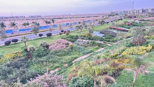 A distinctive 167 sq m apartment for sale in Madinaty B14, with installments available for the longest payment period, near services, Double View, Mag