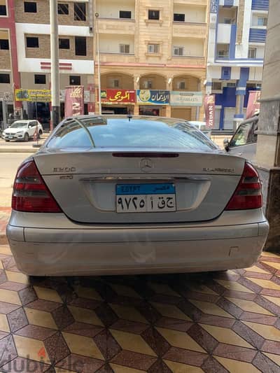 Mercedes-Benz E200 2004
