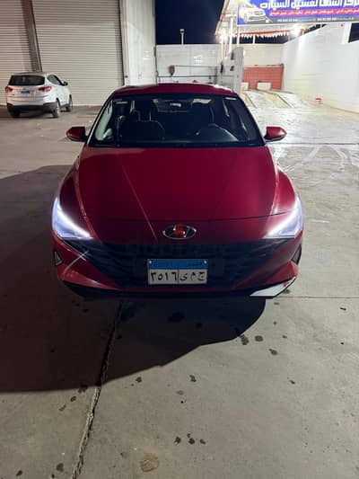 Hyundai Elantra 2022
