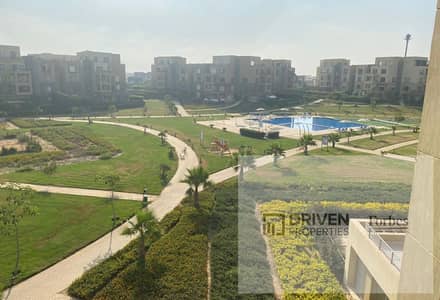 استلام فوري بنتهاوس بروف تشطيب سوبر لوكس للبيع في بالم باركس بالم هيلز Palm Parks Palm Hills بجوار جولف اكستينشن 6اكتوبر الجيزه