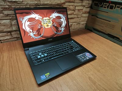 Msi Cyborg RTX 4060 8gb i7-13620H Gaming Laptop