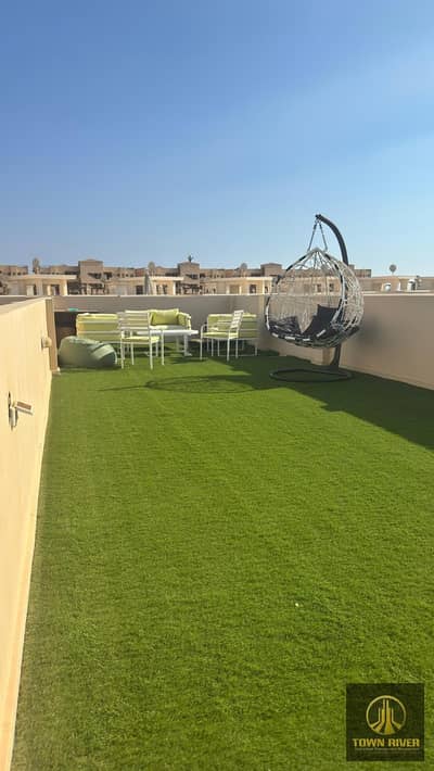 Due to travel, the price has been reduced. Chalet for sale at a special price in Blue Blue Village, Ain Sokhna. Fully finished and furnished. All vill